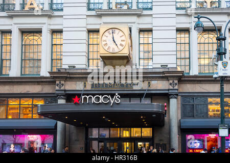 Entrée principale de Macy's Herald Square à New York City Banque D'Images