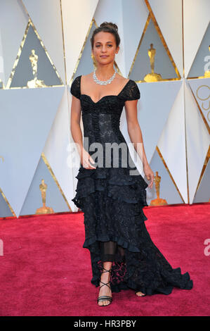 LOS ANGELES, CA - 26 février : Alicia Vikander au 89e Academy Awards au Dolby Theatre de Los Angeles, Californie le 26 février 2017. Credit : mpi99/MediaPunch Banque D'Images