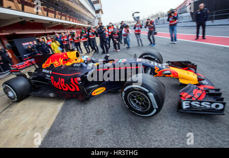 Bracelona, Allemagne. Feb 27, 2017. Pilote de Formule Un Australien Daniel Ricciardo de Red Bull peut être vu à l'avant-saison de Formule 1 essais au Circuit de Catalogne à Bracelona, Allemagne, 27 février 2017. La nouvelle saison de Formule 1 débute le 26 mars 2017 en Australie. Photo : Jens Büttner/dpa-Zentralbild/dpa/Alamy Live News Banque D'Images