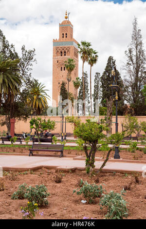 Marrakech, Maroc. Minaret de la koutoubia, 12e. Siècle. Banque D'Images