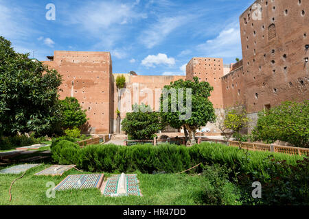 Marrakech, Maroc. Cour de la Tombes Saadiennes, 16ème. Siècle. Banque D'Images