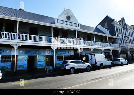 La rue principale de Simon's Town dans la région de Western Cape, Afrique du Sud. Banque D'Images