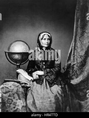 Laura Ida Pfeiffer (1797-1858) Explorateur autrichien et écrivain à succès et désireux de voyage naturaliste. Studio photographie avec globe prises par Franz Seraph Hanfstaengl (1804-1877) Munich en 1856. Banque D'Images