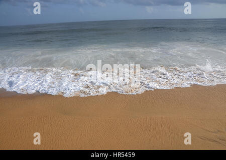 Côté mer vagues, Alleppy, Kerala Inde (Photo Copyright © par Saji Maramon) Banque D'Images