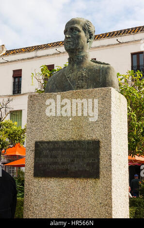 Statue en bronze de roi d'Espagne Juan Carlos d'Espagne, carré orange, Marbella, Espagne. Banque D'Images