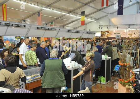 26-10-13, Alba, Italie. Marché mondial de la truffe blanche. Banque D'Images