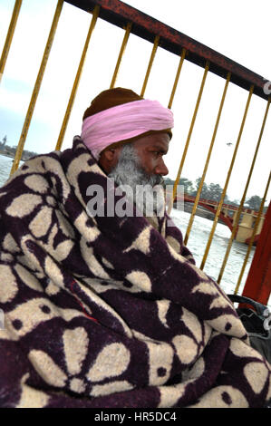 Indian Baba, Swami, Sadhu, Holyman, Saddhu devant le temple de Haridwar, Uttrakhand, Inde (photo Copyright © par Saji Maramon) Banque D'Images