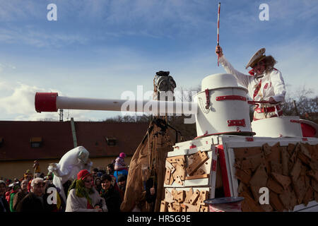 20 anniversaire du carnaval traditionnel (Masopust) à Roztoky près de Prague. Banque D'Images