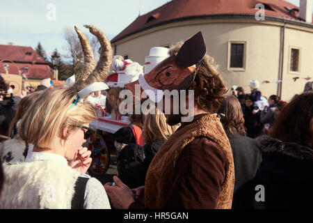 20 anniversaire du carnaval traditionnel (Masopust) à Roztoky près de Prague. Banque D'Images