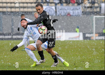 Zaporojie, Ukraine - 26 février 2017 - Ljubenović (22) match de championnat ukrainien pendant 15 jours entre FC Zorya LUHANSK, Ukraine () et FC Dinam Banque D'Images