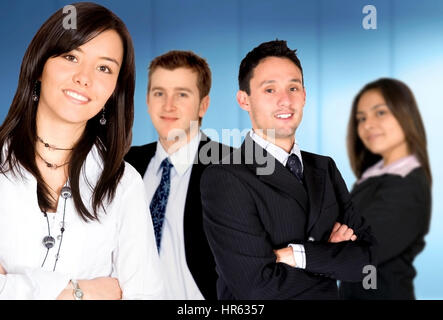 Portrait de l'équipe entreprises de premier plan dans un environnement de bureau Banque D'Images