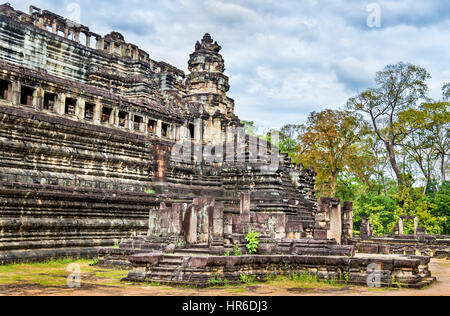 Vue sur le temple du Baphuon à Angkor Thom, au Cambodge Banque D'Images