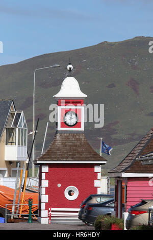 La tour de l'horloge au port de Sewen, Valentia Island, comté de Kerry, Irlande. Banque D'Images