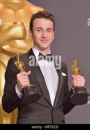 Hollywood, Ca. 26 février 2017. Justin Hurwitz, À La 89ème Édition Annuelle Des Academy Awards Salle De Presse Au Hollywood & Highland Center, Californie, Le 26 Février 2017. Crédit: Media Punch/Alay Live News Banque D'Images