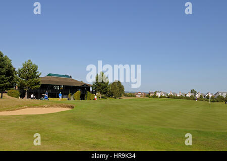 Vue sur le 18ème green et club-house, King's Hill, West Malling, Kent Angleterre Banque D'Images