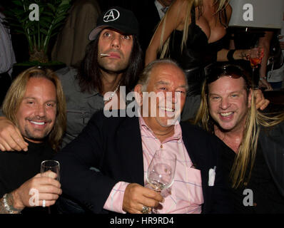Vince Neil, Criss Angel, Robin leach et Michael Boychuck photographié à la Robin Leach et Michael Boychuck anniversaire à rougir au Wynn Las Vegas à Las Vegas, NV le 10 septembre 2010. Banque D'Images