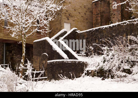 Strathaven dans la neige à la ville Mill Banque D'Images