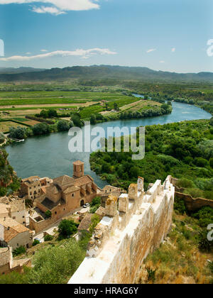 La vallée de l'Èbre, du haut du château de Miravet, Tarragone, Espagne Banque D'Images