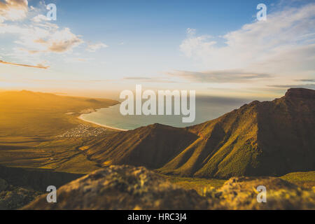 Coucher du soleil sur l'épique haut de Lanzarote Banque D'Images