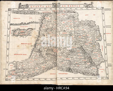 *Quarta Asie Tabula Continets* de Ptolémée est une carte de 1511 basée sur les œuvres géographiques de Ptolémée du IIe siècle. Cette carte historique offre une représentation de l'Asie selon les connaissances anciennes, avec des caractéristiques géographiques et des lieux marqués dans un style classique. Banque D'Images