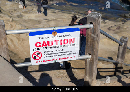 Attention, ne pas approcher les phoques/Lions de mer. La Jolla, Californie. Banque D'Images