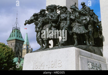 La réponse, le Canadien National War Memorial, Ottawa, Ontario, Canada Banque D'Images