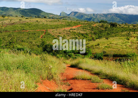 Paysage typiquement africaine - montagnes Livingstone Banque D'Images