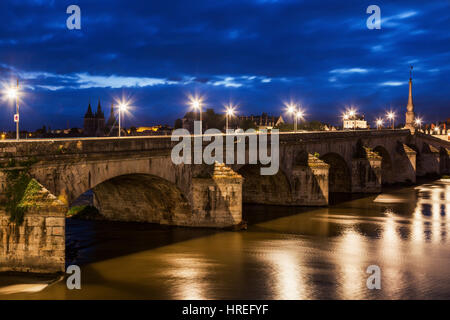 Pont Jacques Gabriel à Blois. Blois, Pays de la Loire, France Banque D'Images