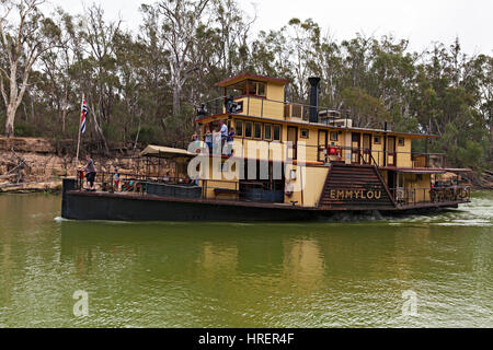 Un vieux Paddlesteamer le PS Emmylou croisières le long du fleuve Murray à Echuca, Victoria, Australie. Banque D'Images