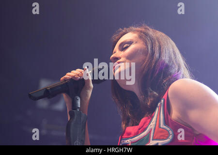 Londres, Royaume-Uni. 06Th Mar, 2017. Brigitte Bardot l'exécution sur une tournée de promotion pour son nouvel album 'Familia' au Koko le 1 mars 2017 à Londres, en Angleterre. Crédit : l'accès Photo/Alamy Live News Banque D'Images