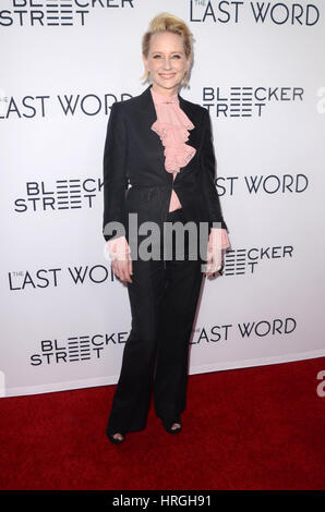 Hollywood, Californie, USA. 1er mars, 2017. Anne Heche à la première de 'Le dernier mot' à l'ArcLight à Hollywood, Californie le 01 mars 2017. Crédit : David Edwards/media/Alamy Punch Live News Banque D'Images