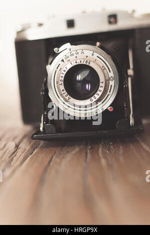 Photo de l'isolette l pliage Horizontal vintage camera fabriqué par Agfa Kamerawerk. Banque D'Images