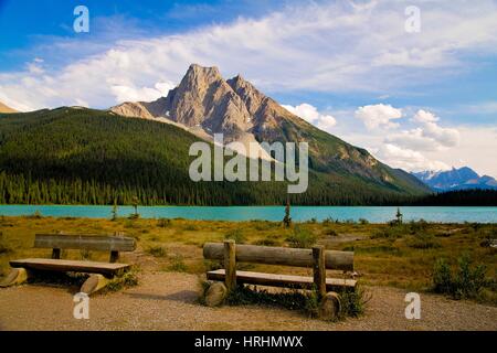 Emerald Lake dans le parc national Yoho, en Colombie-Britannique, au Canada. Banque D'Images