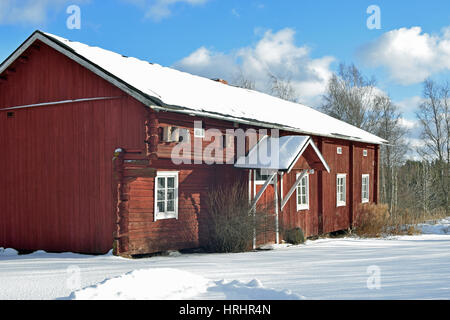 Maison ancienne sur l'hiver Banque D'Images