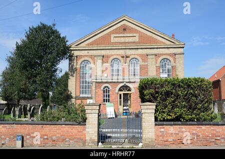 KELVEDON ESSEX UK 14 avril 2016 : la réforme de l'église Façade de l'immeuble victorien Banque D'Images