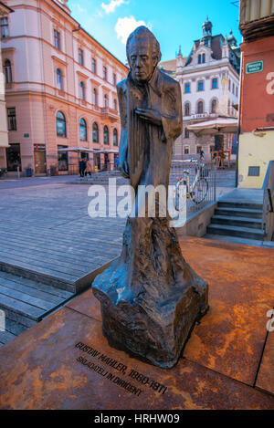 LJUBLJANA, SLOVÉNIE - 19 février 2017 : nouvelle statue de chef d'orchestre et compositeur Gustav Mahler a été dévoilé à midi le vendredi 1 juillet 2011 à Dvorni trg. Banque D'Images