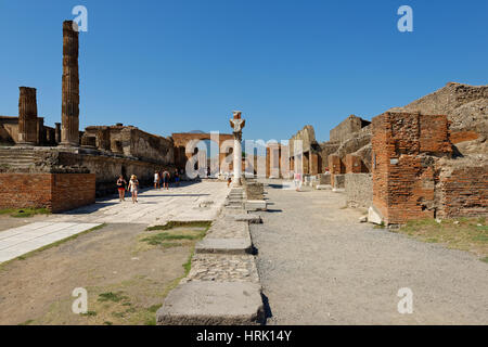 Forum, ville ancienne, Pompéi, Campanie, Italie Banque D'Images