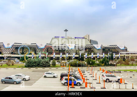 SOCHI, RUSSIE- février 02, 2017 : Le bâtiment de l'aéroport Adler. Aéroport de Sotchi. (Are) Banque D'Images