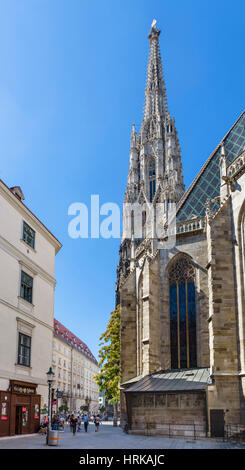 Stephansdom, Vienne. La flèche de la cathédrale St Stephen, Vienne, Autriche Banque D'Images