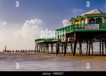 Lytham St Annes pier sur la côte de Fylde Banque D'Images