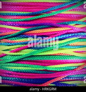 Rainbow background avec string band vert rouge jaune phosphorescent Banque D'Images