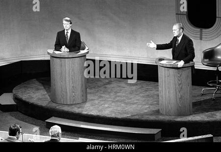 GERALD FORD à droite dans un débat télévisé avec Jimmy Carter le 23 septembre 1976 durant la campagne présidentielle Banque D'Images