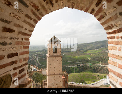 Vue depuis la tour du château de Alora ou le château Maure, Alora, Espagne Banque D'Images