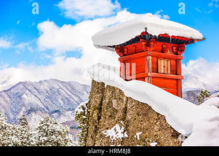 Yamadera, le Japon à la Temple de montagne en hiver. Banque D'Images