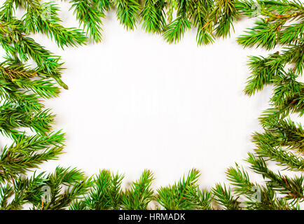 Cadre fait de branches d'arbre. La composition de l'arbre de Noël.Noël, Nouvel An arrière-plan Banque D'Images