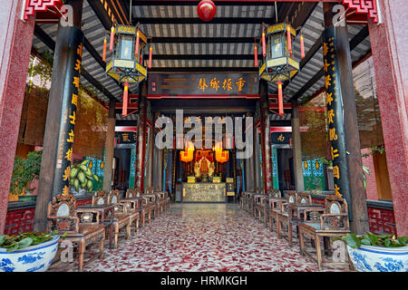 Intérieur de la salle de l'Assemblée de Hainan. L'ancienne ville de Hoi An, Quang Nam Province, Vietnam. Banque D'Images