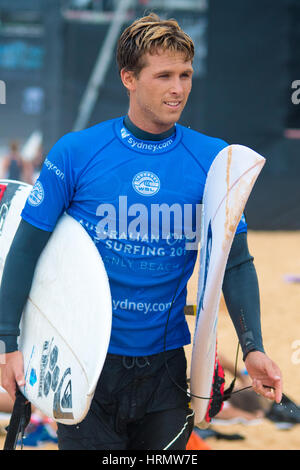 Sydney, Australie - le 3 mars 2017 : Australian Open of Surfing Sports Événement à Manly Beach, Australie Doté d'Surf, BMX, patinage et la musique. Sur la photo est un concurrent de surf. Credit : mjmediabox / Alamy Live News Banque D'Images