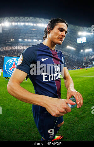 Edinson Cavani (PSG), le 26 février 2017 - Football Ligue 1 : 'Français' match entre l'Olympique de Marseille 1-5 Paris Saint-Germain au Stade Vélodrome à Marseille, France. (Photo par D. Nakashima/AFLO) Banque D'Images