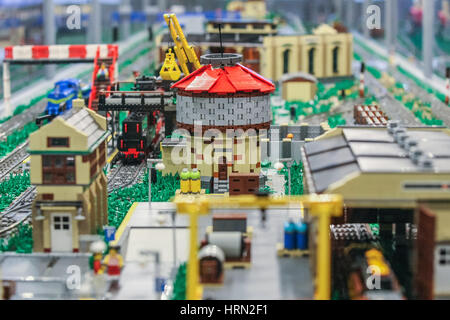 Gdansk, Pologne. 06Th Mar, 2017. Gare modèle fabriqué avec des briques LEGO est vu sur des briques LEGO exposition sur 3 Mars 2017 dans Galeria Metropolia à Gdansk, Pologne. Credit : Michal Fludra/Alamy Live News Banque D'Images