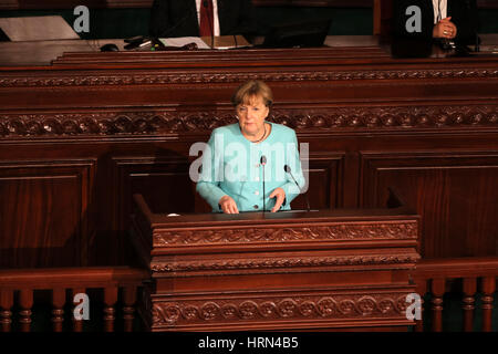 Bardo, Tunisie. 3e Mar, 2017. Le président du Parlement tunisien Mohamed Ennacer pendant qu'il reçoit Angela Merkel. En Tunisie, Bardo, Tunisie. 3 mars, 2017. La chancelière allemande, Angela Merkel, visitez la Tunisie au cours de laquelle elle aura des entretiens avec le président tunisien BEJI CAID ESSEBSI et premier ministre Youssef Chahed et prononcera un discours dans le Parlement tunisien. Credit : Mohamed Krit Midos/Alamy Live News Banque D'Images